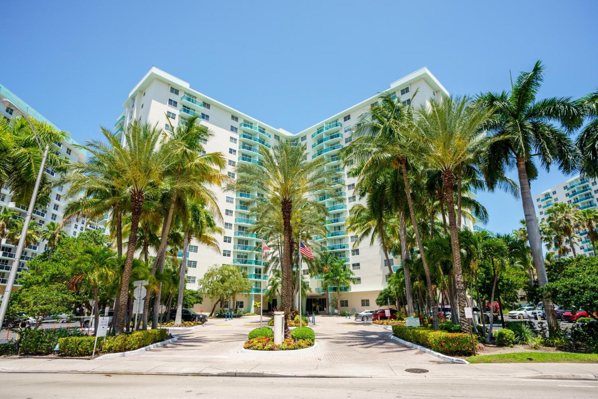 Modern 1 Bdr Oceanview With Direct Beach Access! Hollywood Dış mekan fotoğraf