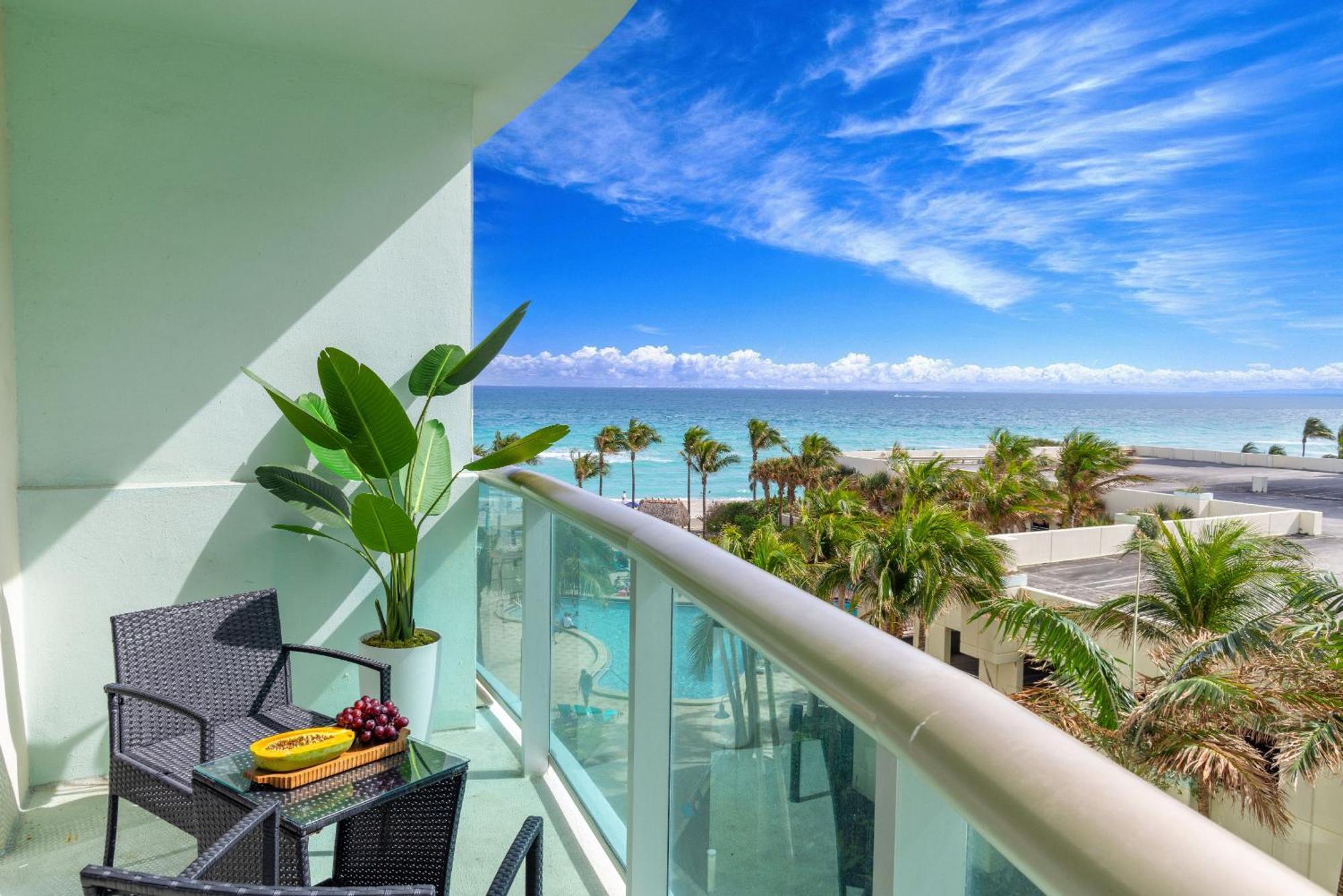 Modern 1 Bdr Oceanview With Direct Beach Access! Hollywood Dış mekan fotoğraf